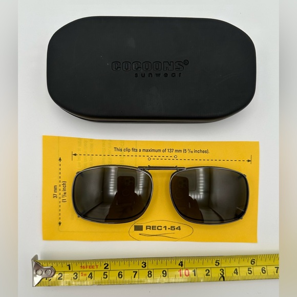 Cocoons Clip-On Sunglasses REC1-54 Polarized Gunmetal Gray Lens + Case - Picture 3 of 15
